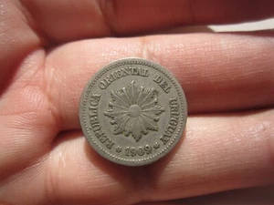 1909 URUGUAY 2 CENTESIMOS - Picture 1 of 2