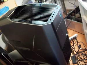 Alienware Aurora R8, i7-9700, GTX 680(4GB) 32GB 512G M2, 4TB HDD, WIN10 OFF 2016 - Picture 1 of 22