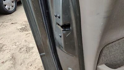 Pestillo de puerta delantera izquierda para conductor Ford Windstar 1999-2003 con varillas/cables OEM Foto 1 de 4