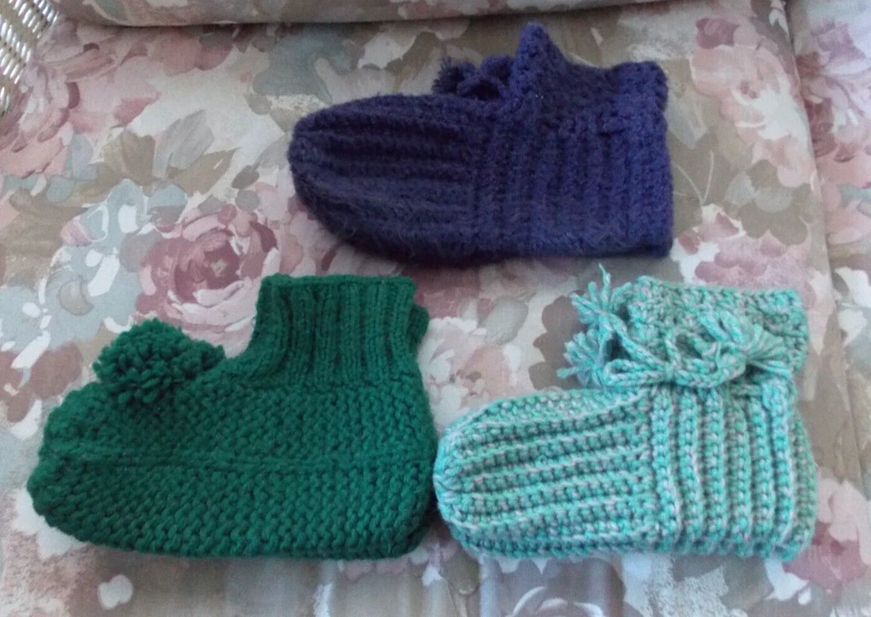 手工钩针拖鞋 3 件装绿色和紫色女式 6-7 码全新 — 第 1/1 张图片