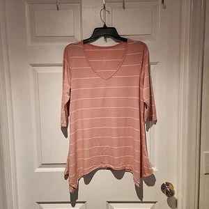 Women's sz 1X Pink and White Stripe 3/4 Sleeved T Shirt Tunic by Just Be - Picture 1 of 5