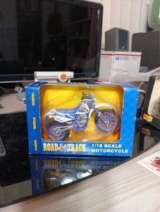 Road And Track 1:18 Scale Yamaha TT-R China Working Suspension Opened Box - Picture 1 of 10