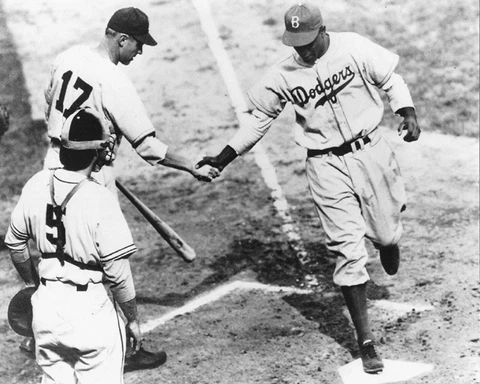 1947 Brooklyn Dodgers JACKIE ROBINSON Glossy 8x10 Photo 1st Homerun Print Poster Cover