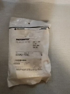 Allen-bradley 42SMU-7201 Photoswitch Polarized Retro Sensor, Ser B - Picture 1 of 2