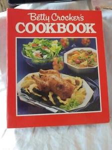 Betty Crocker's Cookbook New and Revised 1986 5 Ring Binder 1st Printing - Picture 1 of 11