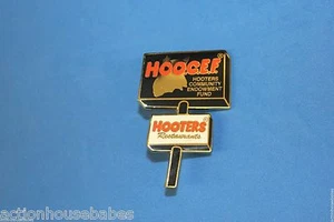 SIGN STAFF HOO.C.E.F ENDOWMENT FUND PIN - HOOTERS COMMUNITY ENDOWMENT FUND - Picture 1 of 2