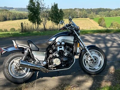 MOTORRAD Yamaha - Bild 1 von 4