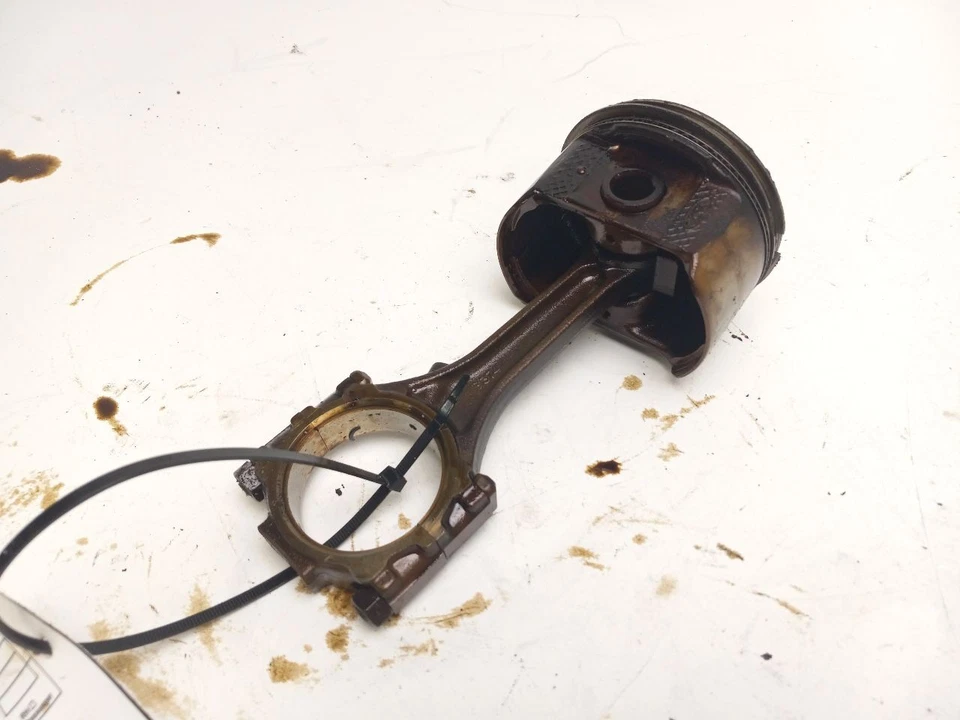 2002 FORD EXPLORER ENGINE PISTON - Image 1 of 4