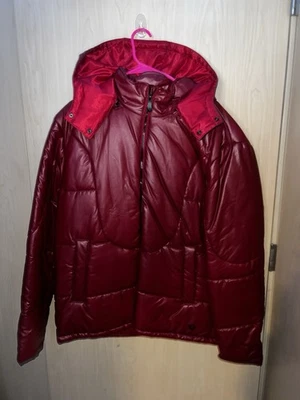 TRUE RELIGION #103122 Men's 2XL Quilted Puffer Jacket Shiny Red EUC - Image 1 of 3