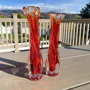 2 Swung Glass Vase Vintage MCM Red Swirl Clear 9.5” Tall Ardco Made in Japan - Picture 1 of 10
