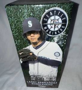 2011 Root Sports Felix Hernandez (“Larry Bernandez”) Bobblehead Seattle Mariners - Bild 1 von 8