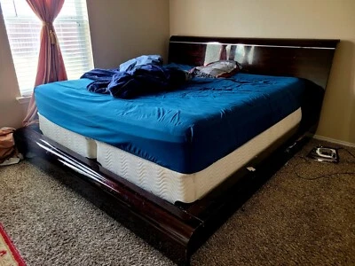 Juego de muebles de dormitorio king size usados Foto 1 de 3