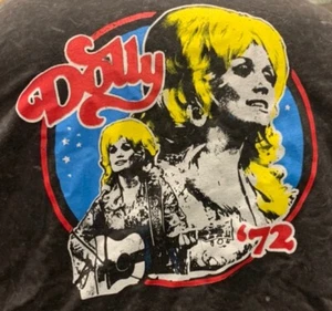 New Dolly Parton '72 Vintage Graphic Black Quality Country Tshirt (Small-XL) - Picture 1 of 4