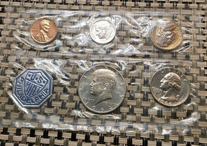 1964 U.S. Silver Mint Set 5 Coin "P" Uncirculated In Original Package, As shown - Picture 1 of 2
