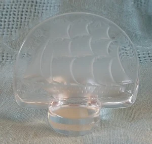 Lalique Caravelle Sailing Clipper Schiff Briefbeschwerer - Bild 1 von 5