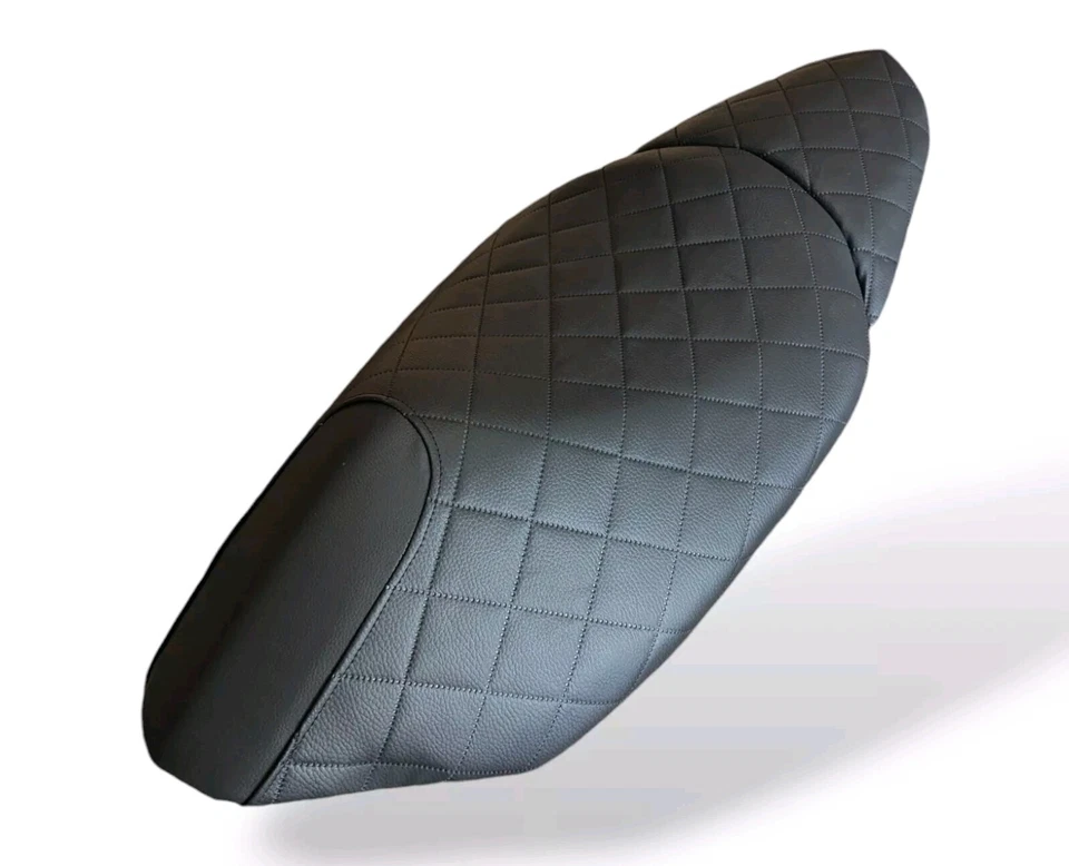 Peugeot Jetforce C-Tech Sitzbezug  mit Sozius Bezug 2teile Schwarz Rauten Muster - Bild 1 von 4