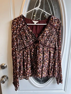 Lucky Brand Women's Long Sleeve Ruffle Bodice Top floral print V-neckline - Image 1 of 4