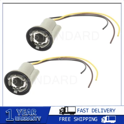 Enchufe de luz trasera de encendido estándar para Chevrolet Bel Air Biscayne Brookwood Foto 1 de 4