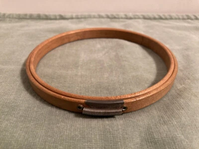 Vintage Gibbs Holdtite 5" Wood Embroidery Hoop Spring Tension Made In The  USA - Image 1 of 4