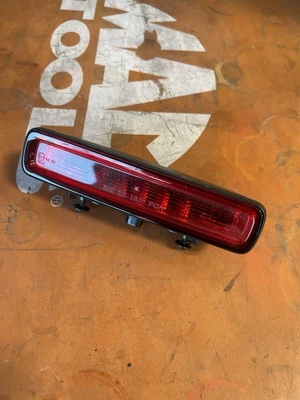 Tercera luz de freno Jeep Wrangler JL 2018-2025 Mopar de fábrica se adapta a 2 y 4 puertas Foto 1 de 2