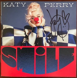 Katy Perry handsigniertes, signed Smile CD Booklet & CD - Bild 1 von 2