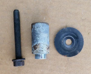 1999 - 2004 JEEP GRAND CHEROKEE 4.0 Belt Idler Pulley Post Support Bolt - Picture 1 of 2