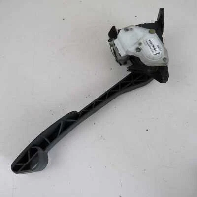 Volvo XC90 2002-2006 Throttle Pedal 30666656 Used (55335) - Image 1 of 3