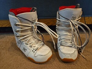 Botas de snowboard DC “The Park Boot” para hombre talla 7, modelo 300411, 2006, blancas/rojas - Imagen 1 de 11