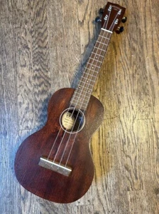 Gretsch Ukelele Model G9100 - Picture 1 of 4