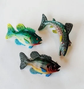 Lot of 3 Fish Brooch Pins Vintage Acrylic + Free Gift Bag Greens Blues 1-2" - Picture 1 of 7