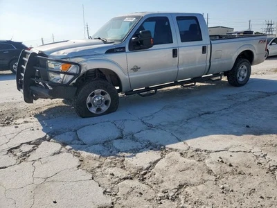 (LOCAL PICKUP ONLY) Fuel Tank Front Midship Pickup 8' Box Fits 11-16 FORD F250SD Foto 1 de 4