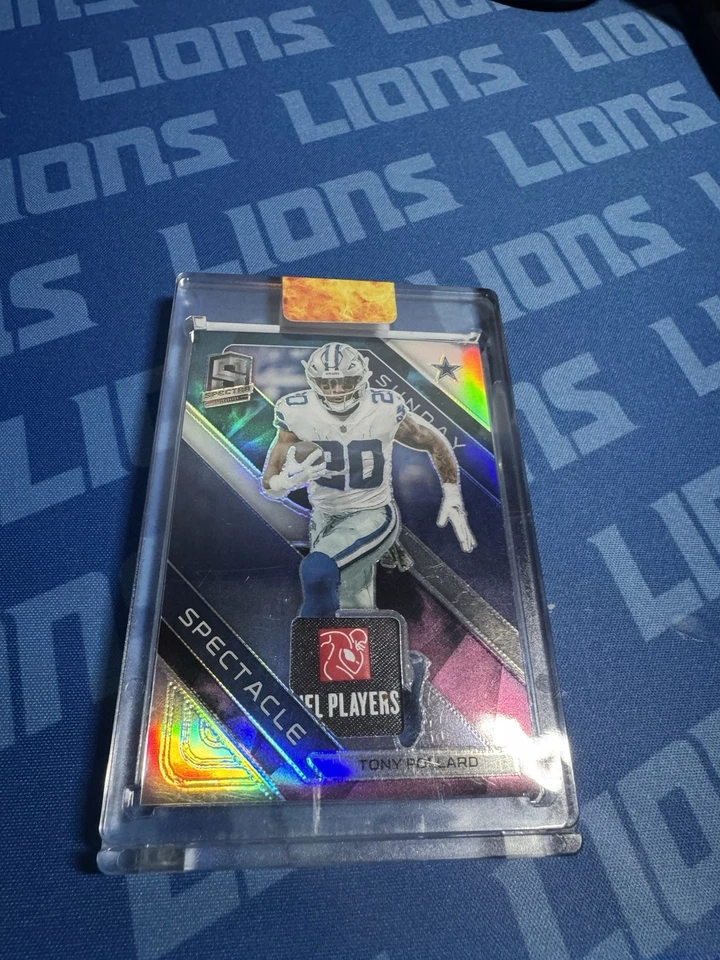 2023 Panini Spectra - Sunday Spectacle Tony Pollard #SS-TPO 1/2 NFL Player Patch - Image 1 of 2
