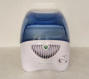 Vicks V3100 Cool Mist Invisible Silent Humidifier 30W - Picture 1 of 5
