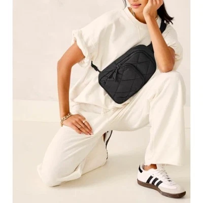 Bolso Bandolera Vera Bradley Lorman Acolchado Negro Bandolera Cinturón Riñonera Foto 1 de 4