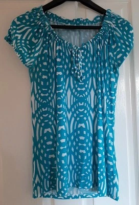 Ladies BHS Petite Size 10 Short Sleeved Turquoise And White Top. - Image 1 of 4