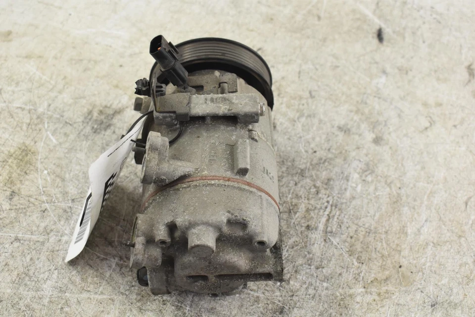 Compresor de aire acondicionado usado se adapta a: Kia Forte Hatchback GT 2014 control automático de temperatura Foto 1 de 4