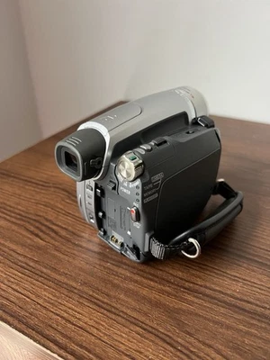 Sony DCR-HC94E Mini DV Digital Video Camera Complete Handycam Set - Image 1 of 4