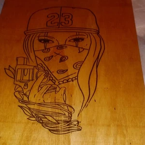 Weibliche Lasergravur Holz Wandkunst 11"x14" - Bild 1 von 1