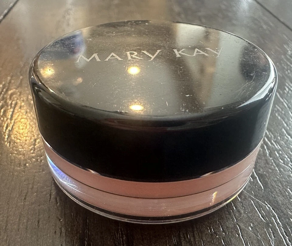 MARY KAY КРЕМОВЫЙ ЦВЕТ ГЛАЗ БЛЕДНО РУМЯНА РОЗА - Изображение 1 из 3