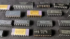 Vintage DRAM Memory ~ Many Types ~ Mostek Intel NEC TI Hitachi (Use “Select”) - Picture 1 of 16