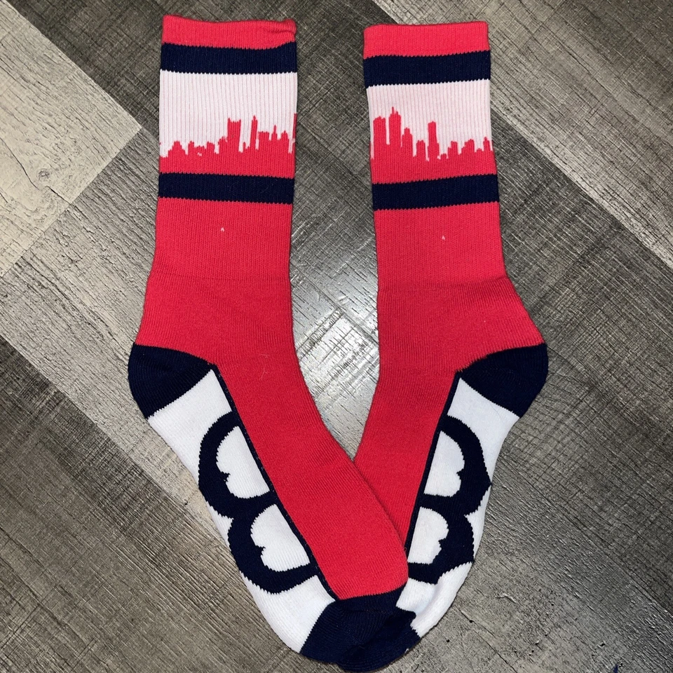 BOSTON RED SOX MLB BASEBALL TEAM LOGO CITY LINE CREW LENGTH SOCKS LARGE - Image 1 of 1