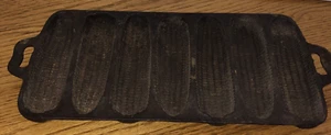 Vtg. Cast Iron 7 Ear Cornbread, Stick  Corn Bread Mold marked 7SO. - Picture 1 of 5