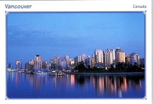Downtown Vancouver Skyline, Canada Postcard - Picture 1 of 2