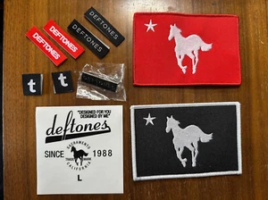 Deftones Patch Pin Lot Official Merch White Pony Alternative Nu-Metal Team Sleep - Bild 1 von 1