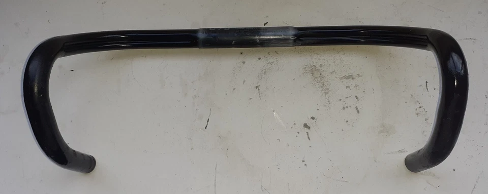 Piega manubrio bici corsa marcato ITM ERGAL 7075, larghezza cm 43 - Immagine 1 di 4