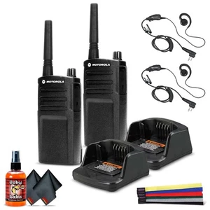 2 x Motorola RMU2040 On-Site 2-Way Radio (RMU2040) + 2 x Motorola HKLN4604 PTT - Picture 1 of 1