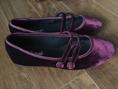 ¡NUEVO! Roseta plana Mary Jane de terciopelo borgoña para mujer Jellypop - talla 6M Foto 1 de 3