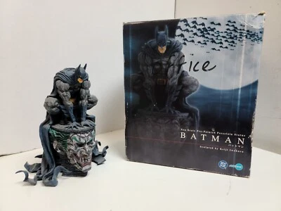 Batman | Estatua pintada sin escala | ArtFX Kotobukiya | 1586/2800 | DC Comics  Foto 1 de 4