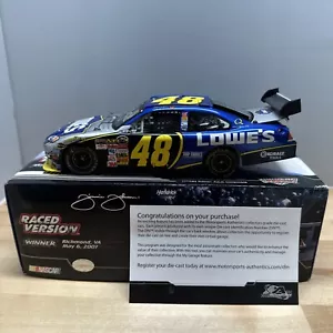 🔥AUTOGRAPHED NIB🔥 Jimmie Johnson 1/24 Lowe's 2007 Richmond Win Raced Version - Picture 1 of 6