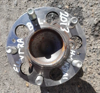 2013 现代伊兰特左后驱动侧轮毂和轴承组件原始设备制造商 — 第 1/3 张图片